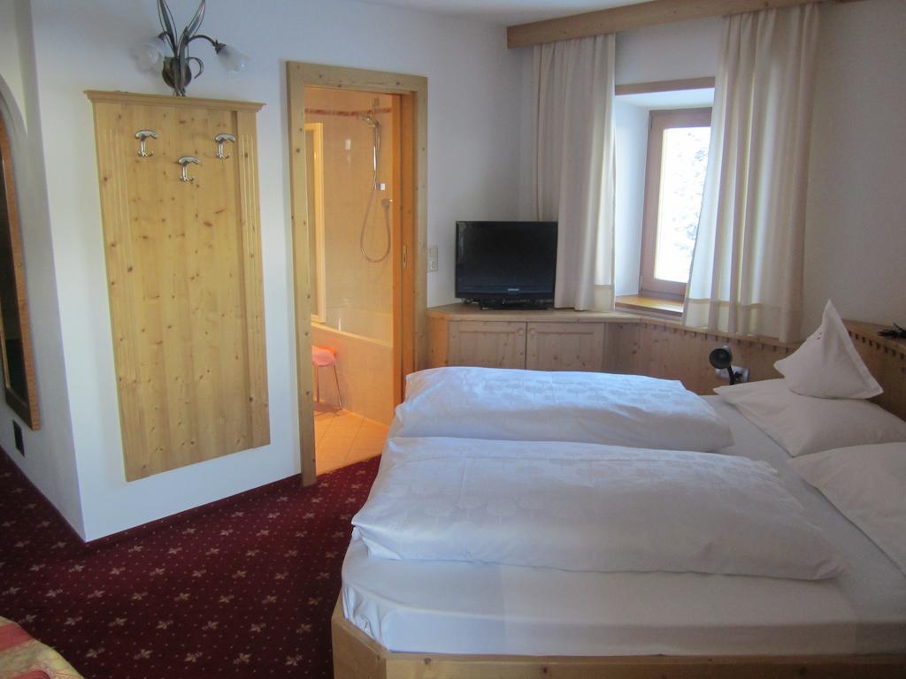 Hotel Ronce Ορτιζέι Δωμάτιο φωτογραφία